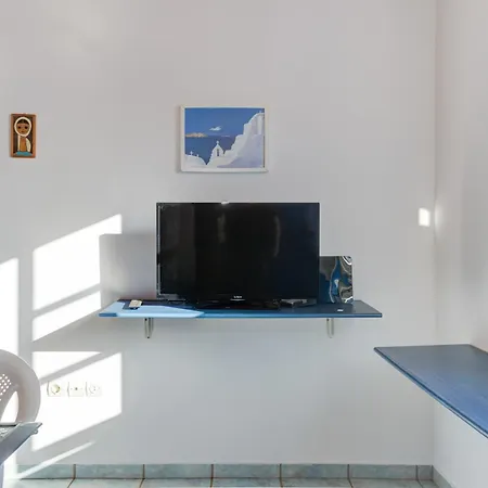 Cycladic Apt Near Mykonos Town אורנוס